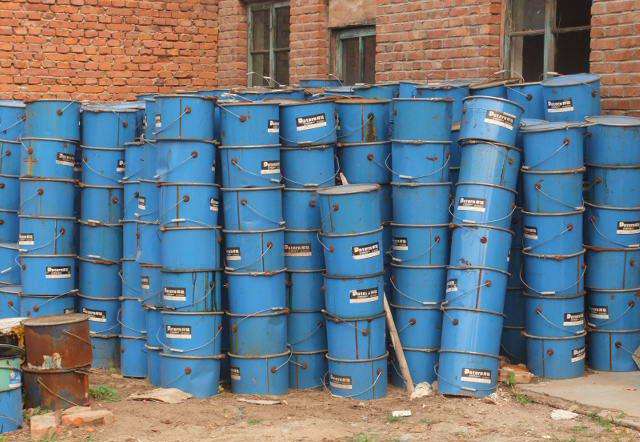 东莞凤岗回收积压油墨公司 化工原料及产品的绿色循环与资源价值再造